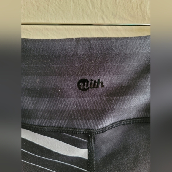 WITH (Wear It‎ To Heart), Tourton Leggings, Multi-Color, Size XS - Picture 3 of 4
